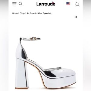 Larroude Ari Pump In Silver Specchio in size 8